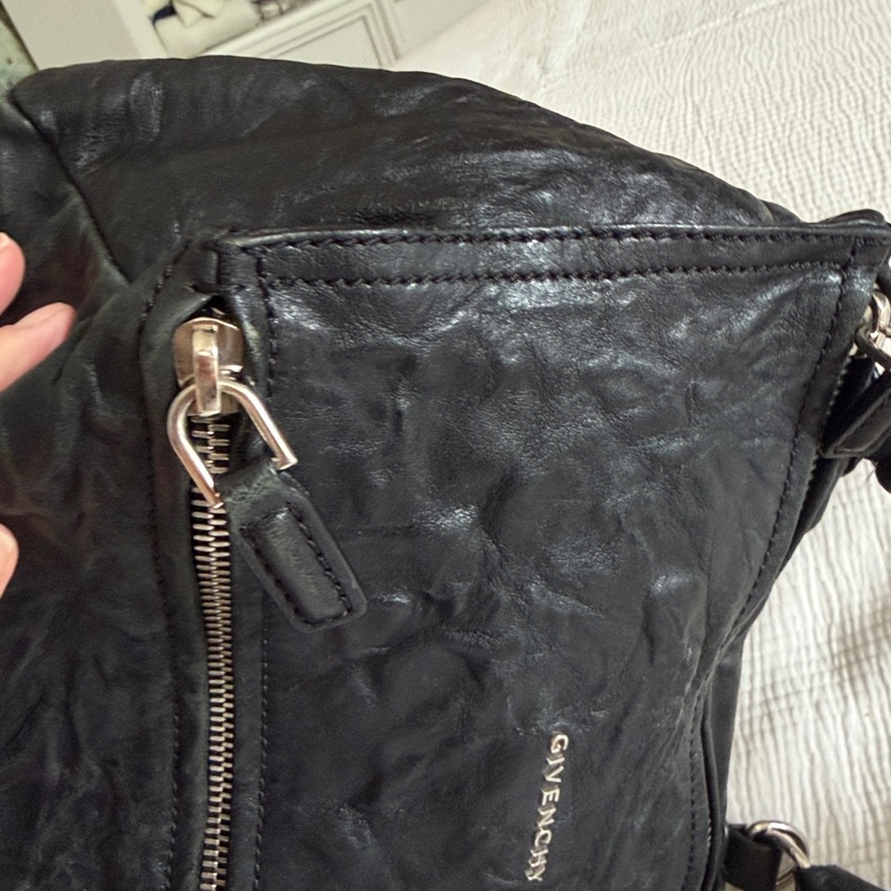 Givenchy Pandora Black Leather Crinkle Bag - Picture 14 of 16